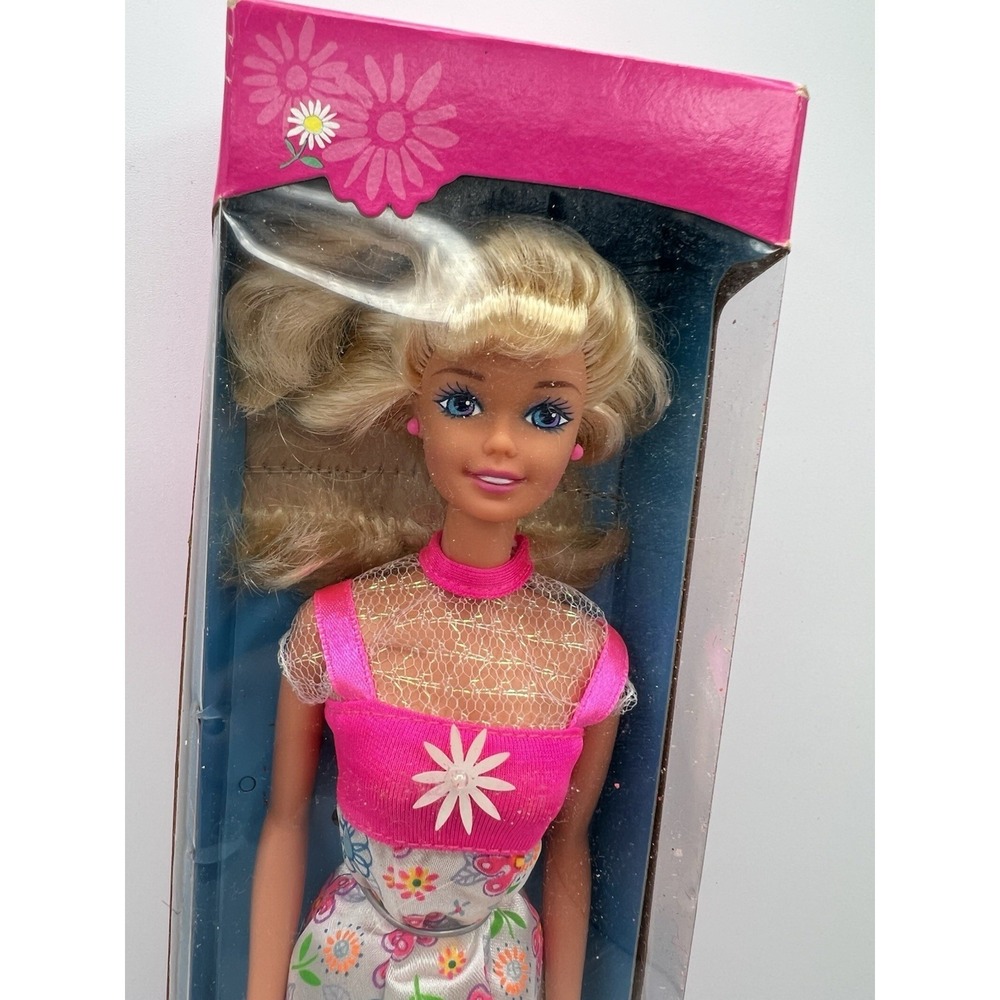 Vintage 1996 Flower Fun Barbie Doll #16063‎ Mattel NIB Blonde Floral Outfit